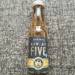 Photo of the rum Infernal Rum No. Five taken from user Timo Groeger