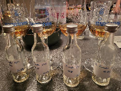 Photo of the rum FRC Ecuador (Kirsch Whisky) taken from user zabo