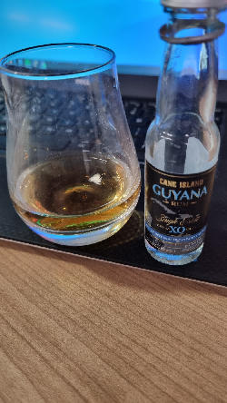 Photo of the rum Guyana Single Estate XO taken from user Martin Švojgr