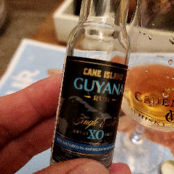 Photo of the rum Guyana Single Estate XO taken from user Rowald Sweet Empire