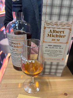 Photo of the rum  taken from user Serge