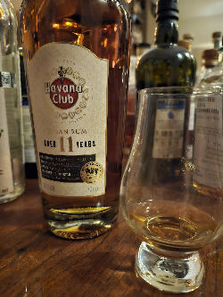 Photo of the rum  taken from user kondgab