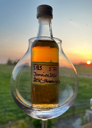 Photo of the rum S.B.S DOK - Oloroso Cask DOK taken from user Frank