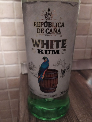 Photo of the rum República de Caña White Rum taken from user Jakub Hrubý