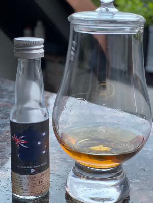 Photo of the rum The Spirit of Art taken from user Thunderbird
