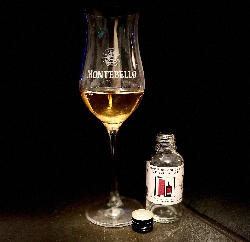 Photo of the rum Montebello Le Brut de fût taken from user Stefan Persson