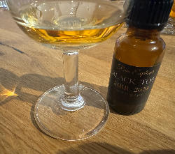 Photo of the rum Black Tot Rum Master Blender’s Reserve 2024 taken from user Mateusz