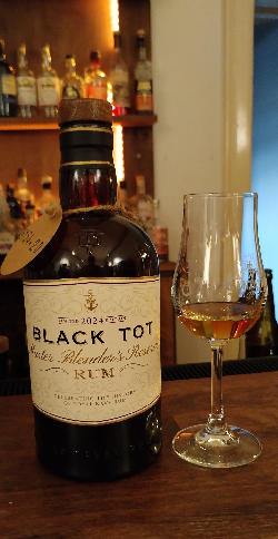 Photo of the rum Black Tot Rum Master Blender’s Reserve 2024 taken from user Gunnar Böhme "Bauerngaumen" 🤓