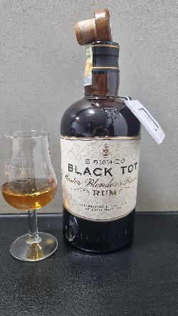 Photo of the rum Black Tot Rum Master Blender’s Reserve 2024 taken from user Martin Švojgr