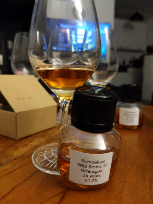 Photo of the rum Wild Series Rum No. 37 (Bottled for whisky.dk) taken from user crazyforgoodbooze