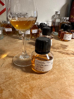 Photo of the rum Quintessence 2022 taken from user Johannes