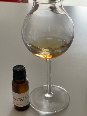 Photo of the rum Jamaica No. 6 HLCF taken from user Thunderbird