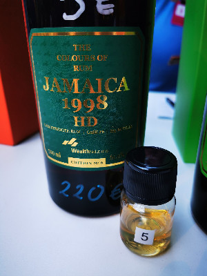 Photo of the rum Jamaica No. 6 HLCF taken from user Kevin Sorensen 🇩🇰