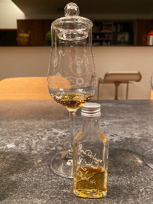 Photo of the rum Wild Series Rum No. 42 TML taken from user Jarek
