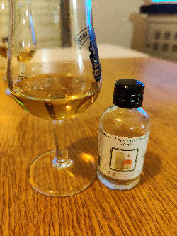 Photo of the rum Montebello LA RENCONTRE (Distillerie du Gorvello) taken from user Vincent D