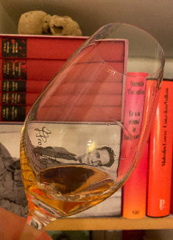 Photo of the rum Réunion Rum (Bottled for Kirsch) taken from user Joachim Guger