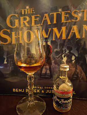 Photo of the rum Ron Zuarin X-mas Edition taken from user BjörnNi 🥃