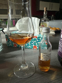 Photo of the rum Panama Rum - Ruby Port Finish (Silvester Bottling 31.12.2023) taken from user F.L.O.