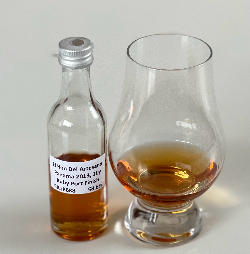 Photo of the rum Panama Rum - Ruby Port Finish (Silvester Bottling 31.12.2023) taken from user Thunderbird