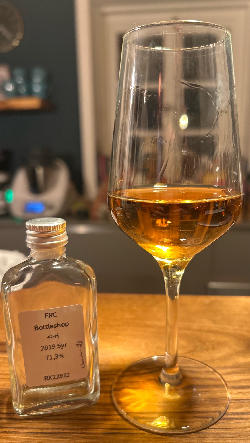 Photo of the rum  taken from user Chrischi78