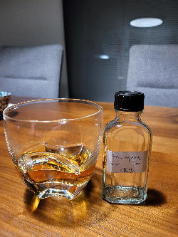 Photo of the rum Single Cask Single Blended Rum taken from user LukaŽiga