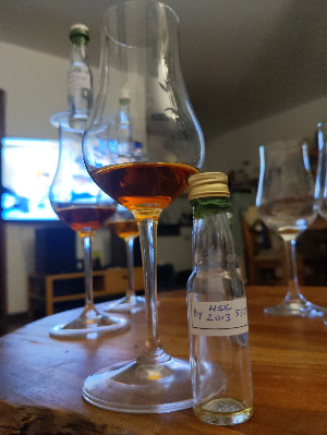 Photo of the rum HSE Single Cask by CDM (Christian de Montaguère) taken from user crazyforgoodbooze