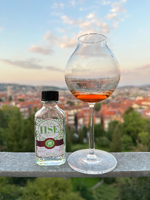Photo of the rum HSE Single Cask by CDM (Christian de Montaguère) taken from user Oliver