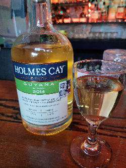 Photo of the rum  taken from user Alan Champion
