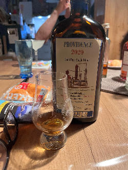 Photo of the rum  taken from user Serge