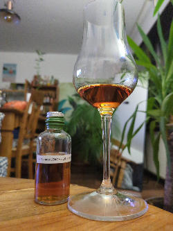 Photo of the rum El Dorado High Ester Blend LBI/DHE taken from user crazyforgoodbooze