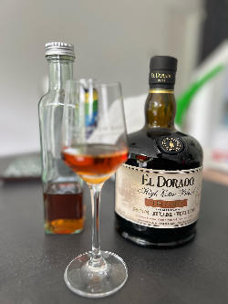 Photo of the rum El Dorado High Ester Blend LBI/DHE taken from user new world rum club