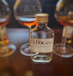 Photo of the rum El Dorado High Ester Blend LBI/DHE taken from user DomM