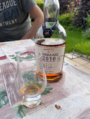 Photo of the rum 2010 Single Blended Rum taken from user Serge