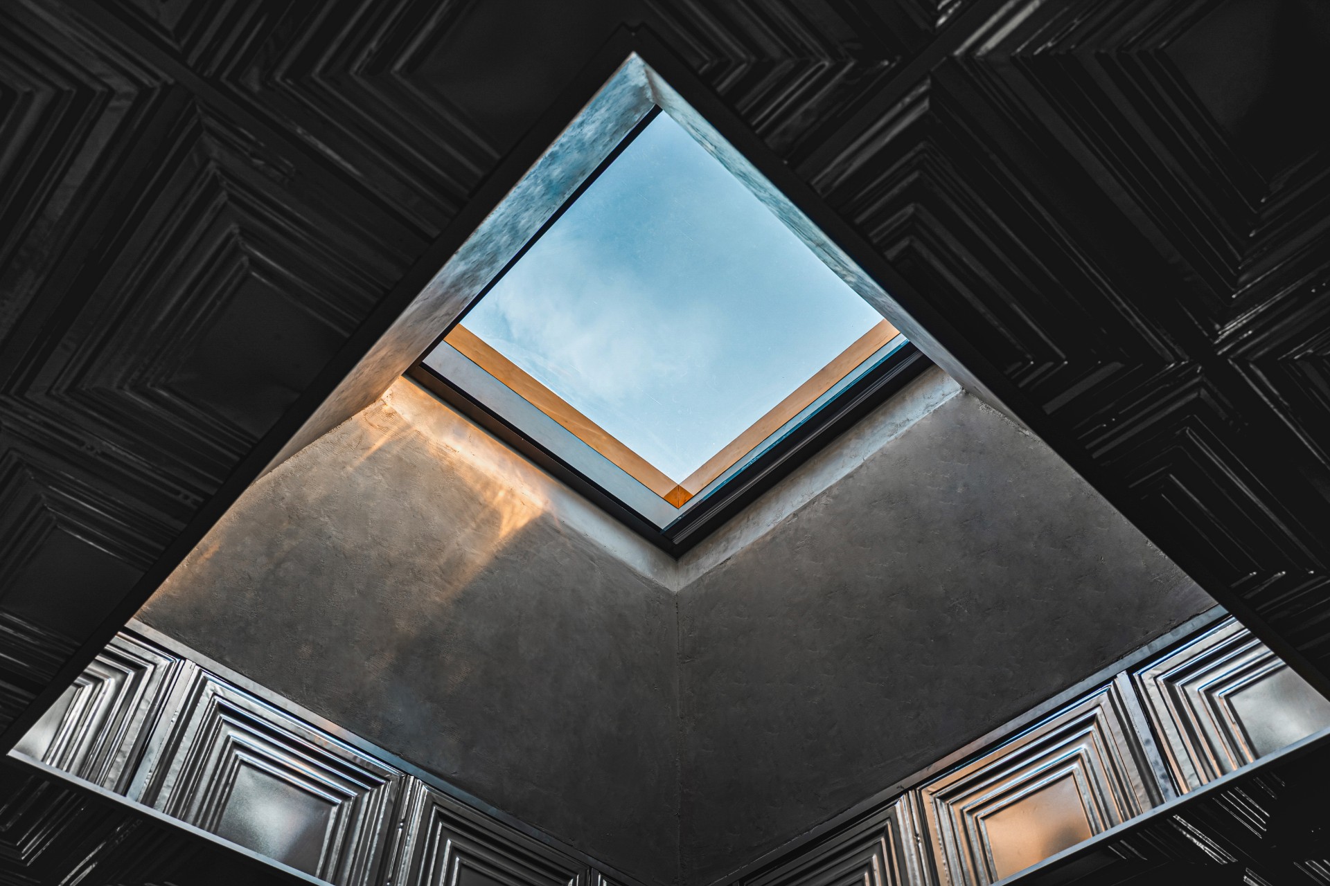 Silver Suite - Image 3