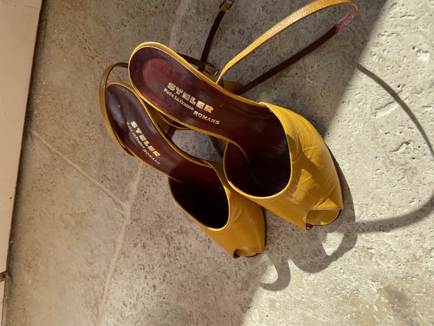 Location Chaussures à Talons Steler - Taille 38  | RentWear Connection