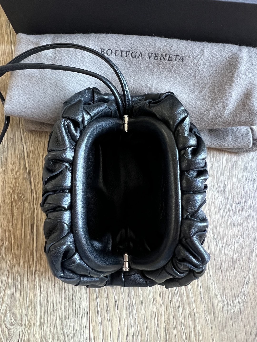 Bottega Veneta — Vue 4