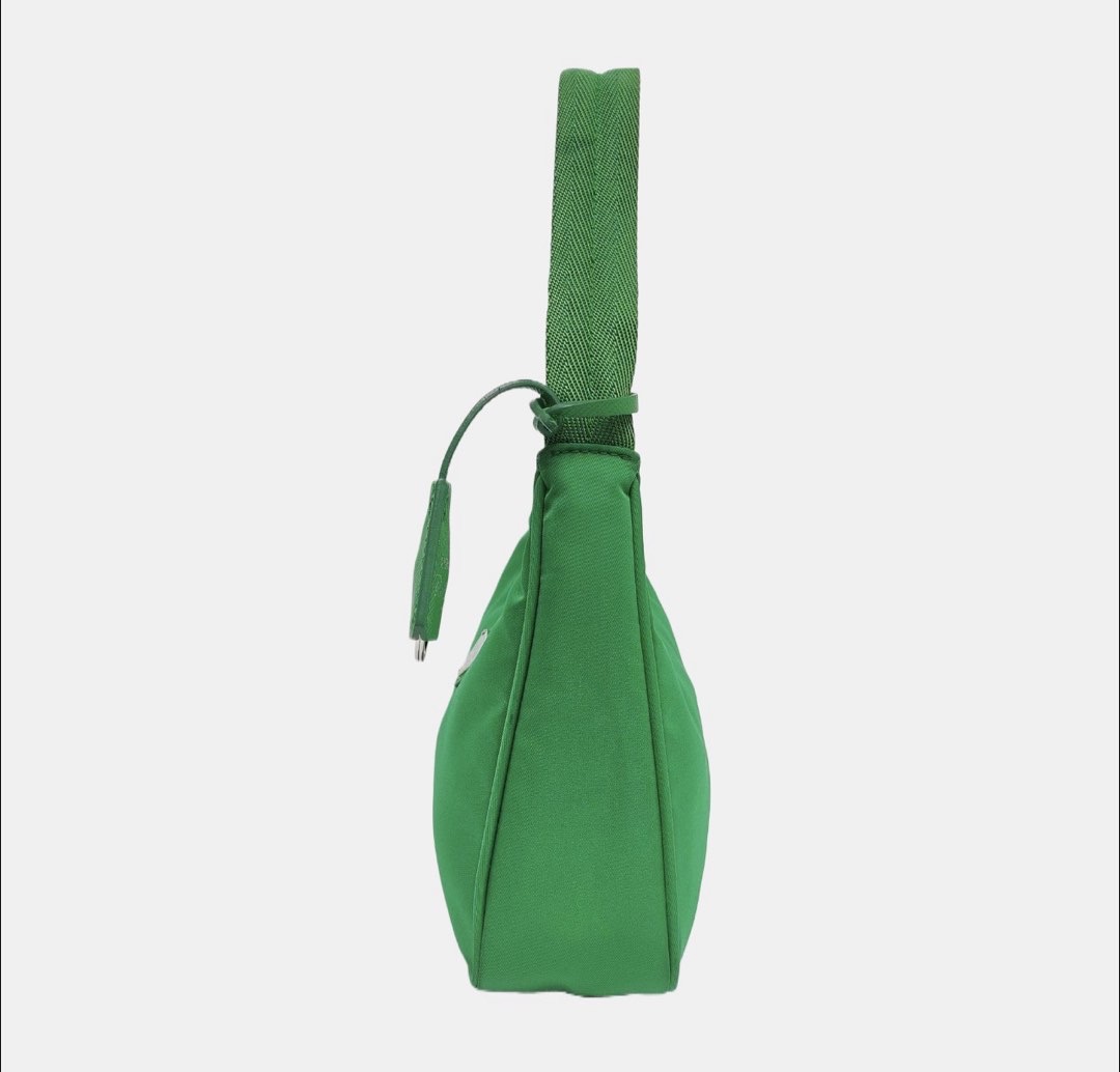 Prada — Vue 4