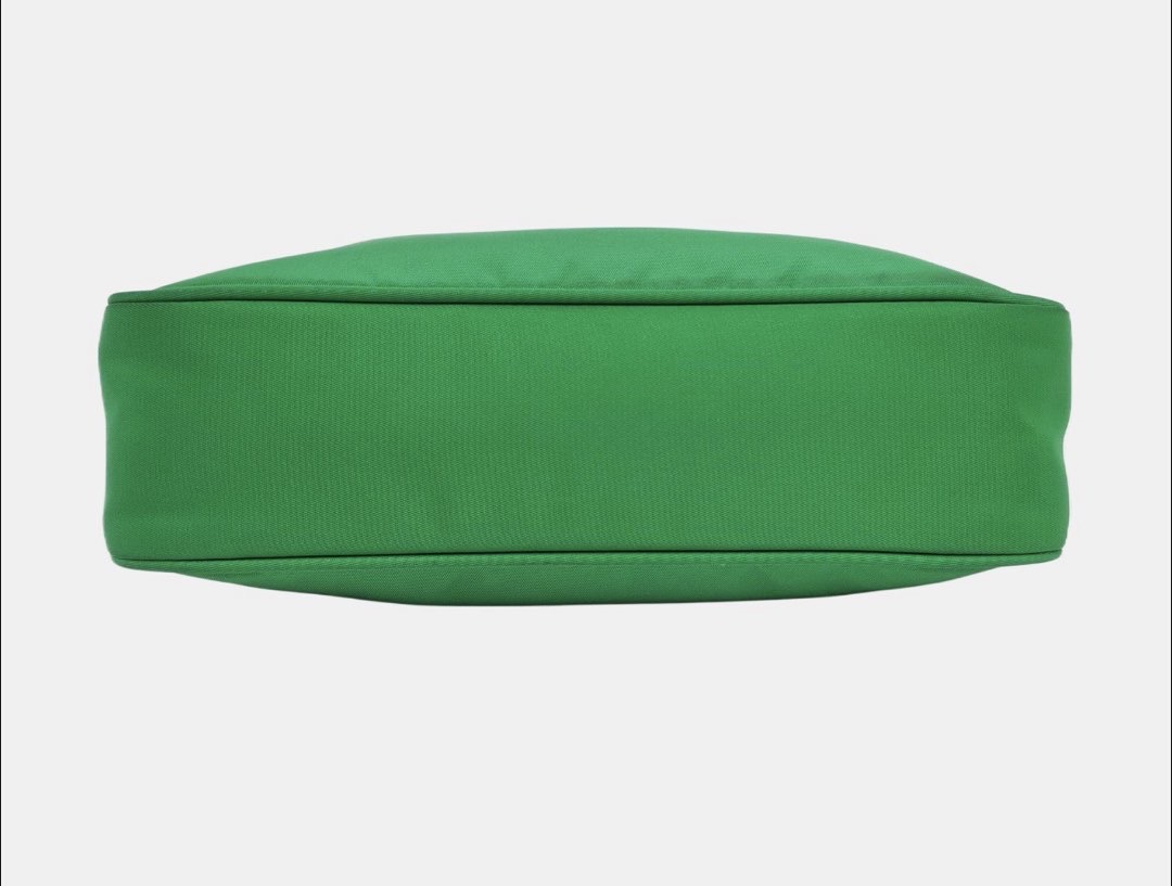 Prada — Vue 5