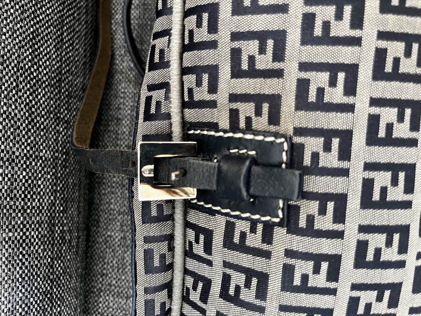 Fendi — Vue 6 Fendi — Vue 6