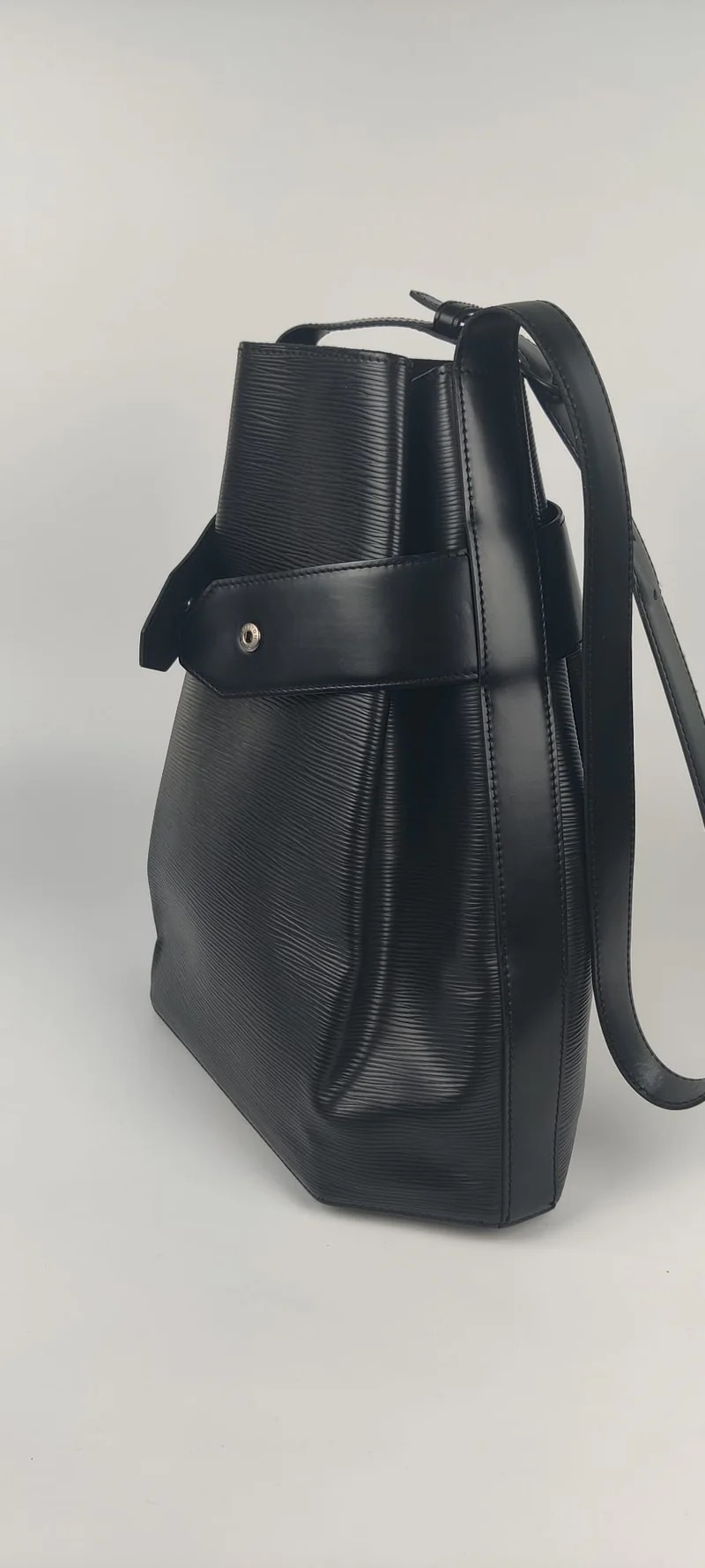 Louis Vuitton — Vue 8