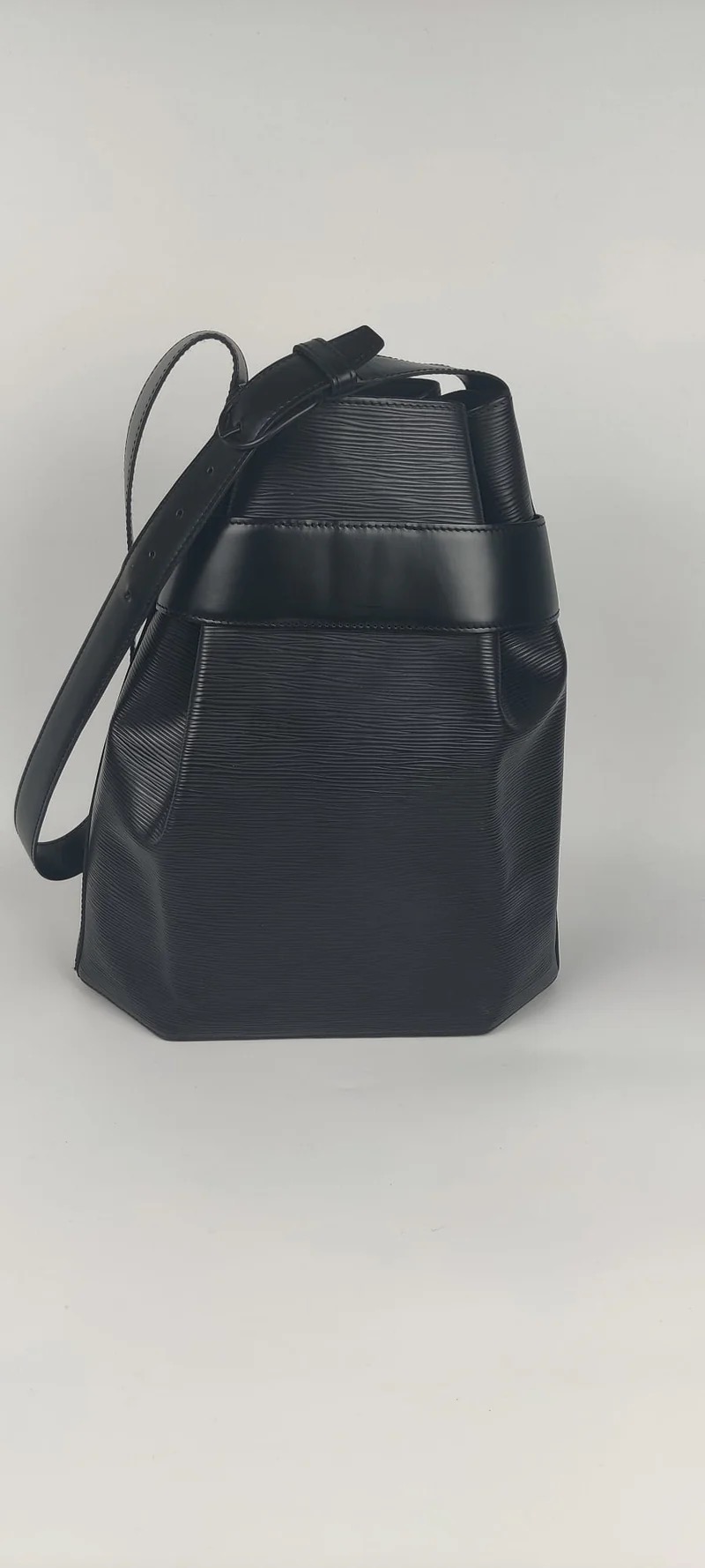 Louis Vuitton — Vue 10