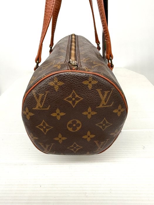 Louis Vuitton — Vue 3
