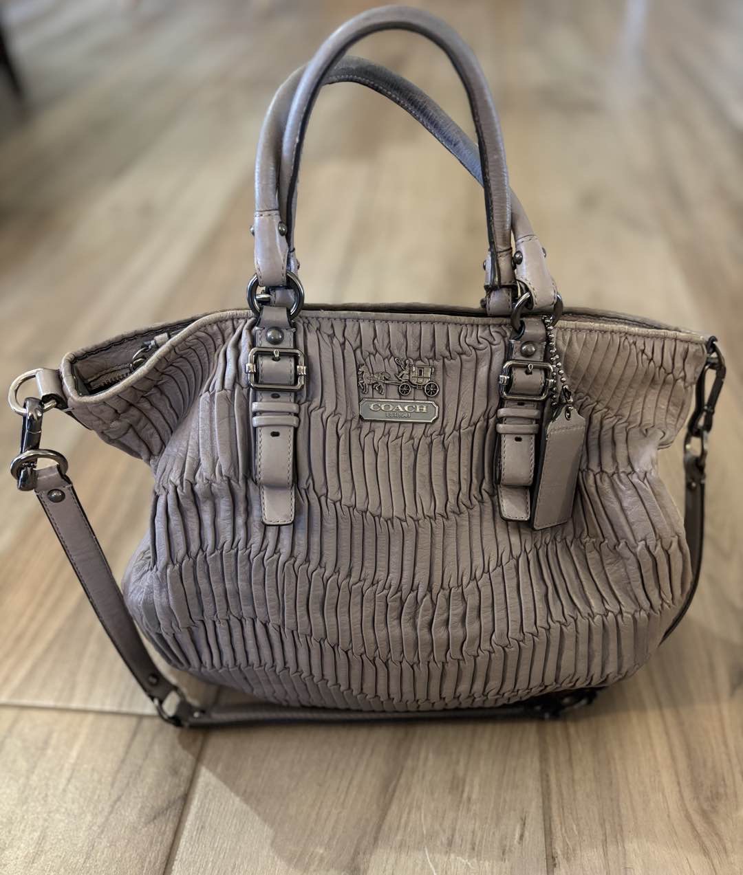 Location Sacs à Bandoulières Coach - Taille One Size | RentWear Connection