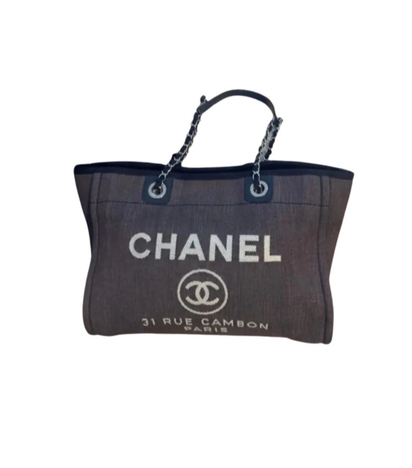 Location Sacs à Main Chanel - Taille One Size | RentWear Connection