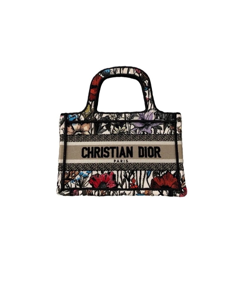 Location Sacs à Main Dior - Taille One Size | RentWear Connection