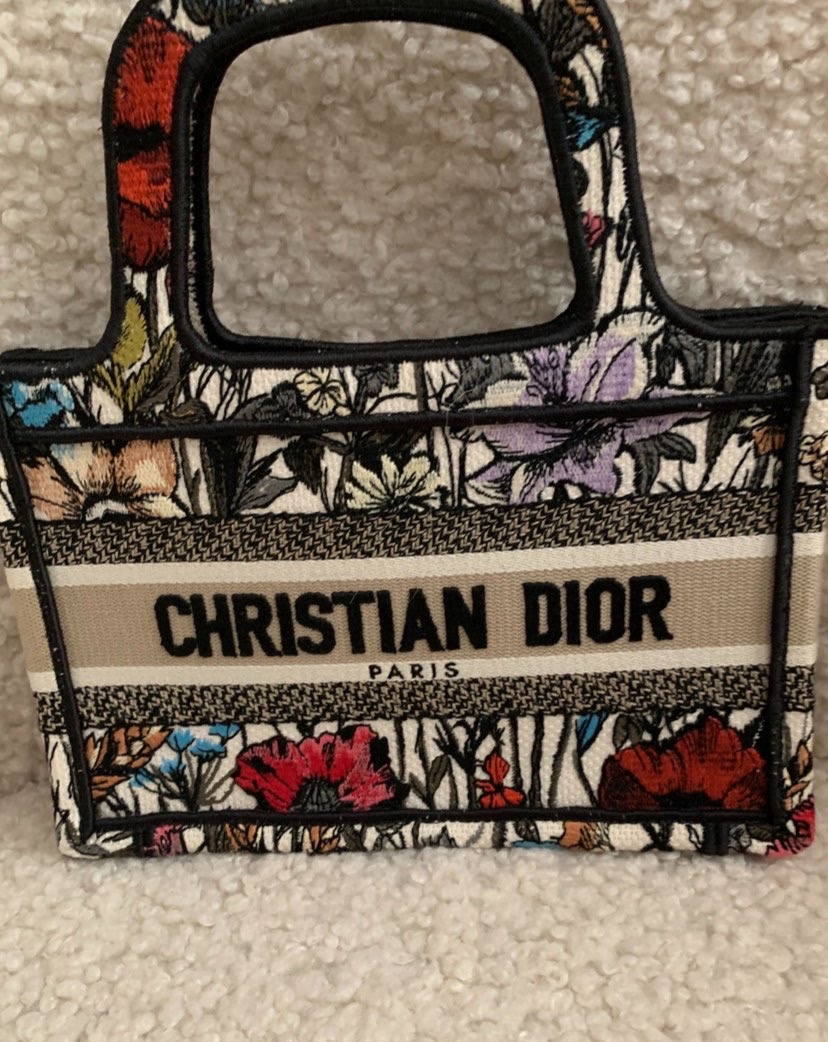 Dior — Vue 3 Dior — Vue 3