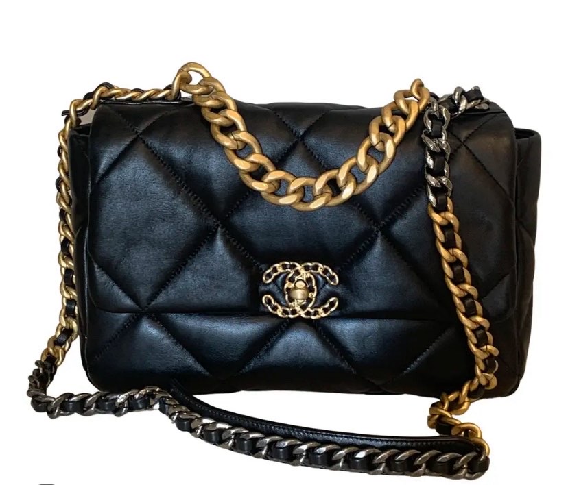 Location Sacs à Main Chanel - Taille One Size | RentWear Connection