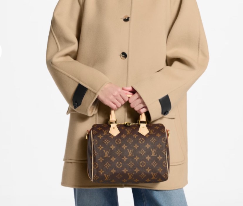 Louis Vuitton — Vue 3 Louis Vuitton — Vue 3