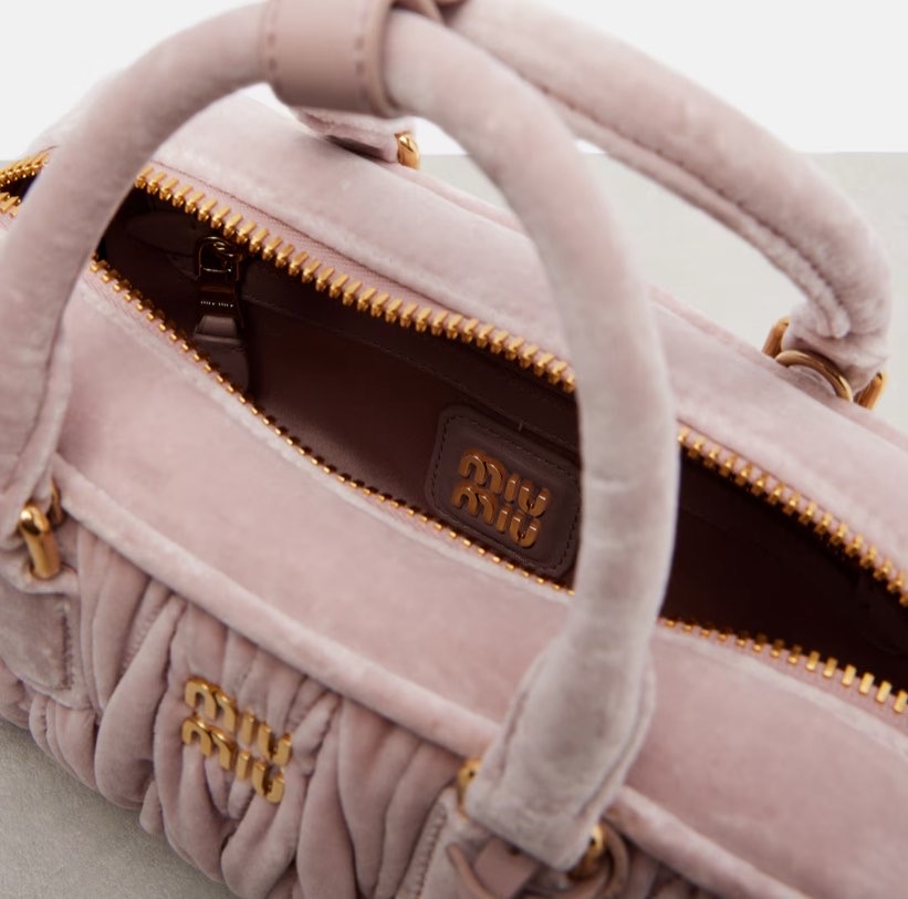 Miu Miu — Vue 5 Miu Miu — Vue 5