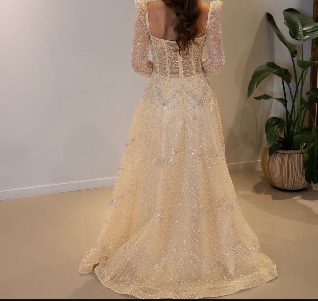 The Bridal Room — Vue 2 The Bridal Room — Vue 2